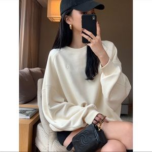 cream white hoodie size M